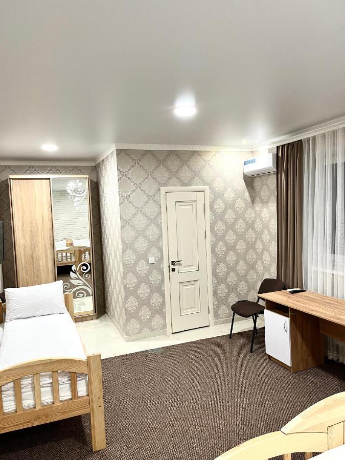 Park Hotel Umanʼ Exterior foto