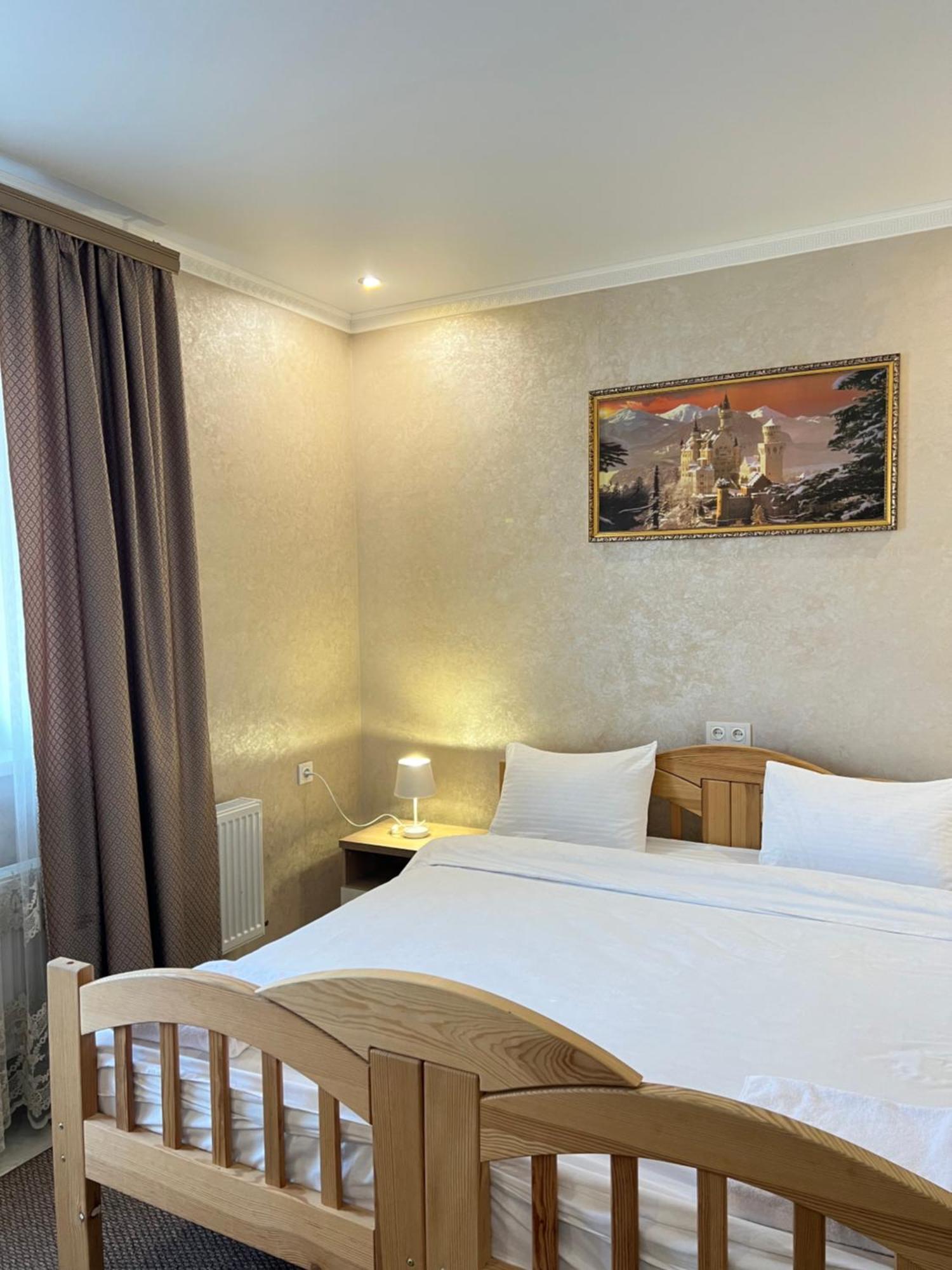 Park Hotel Umanʼ Exterior foto